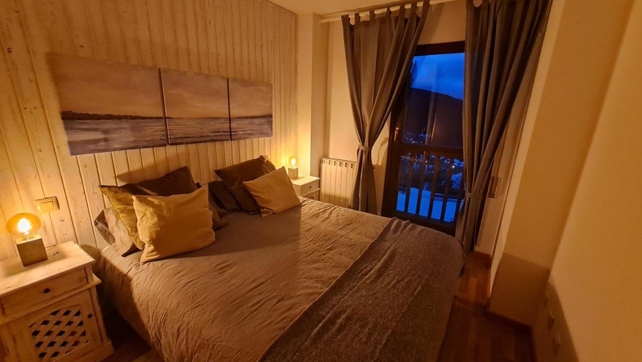 Tuhogarencerler Taquilla Parking En Pistas Apartment ภายนอก รูปภาพ